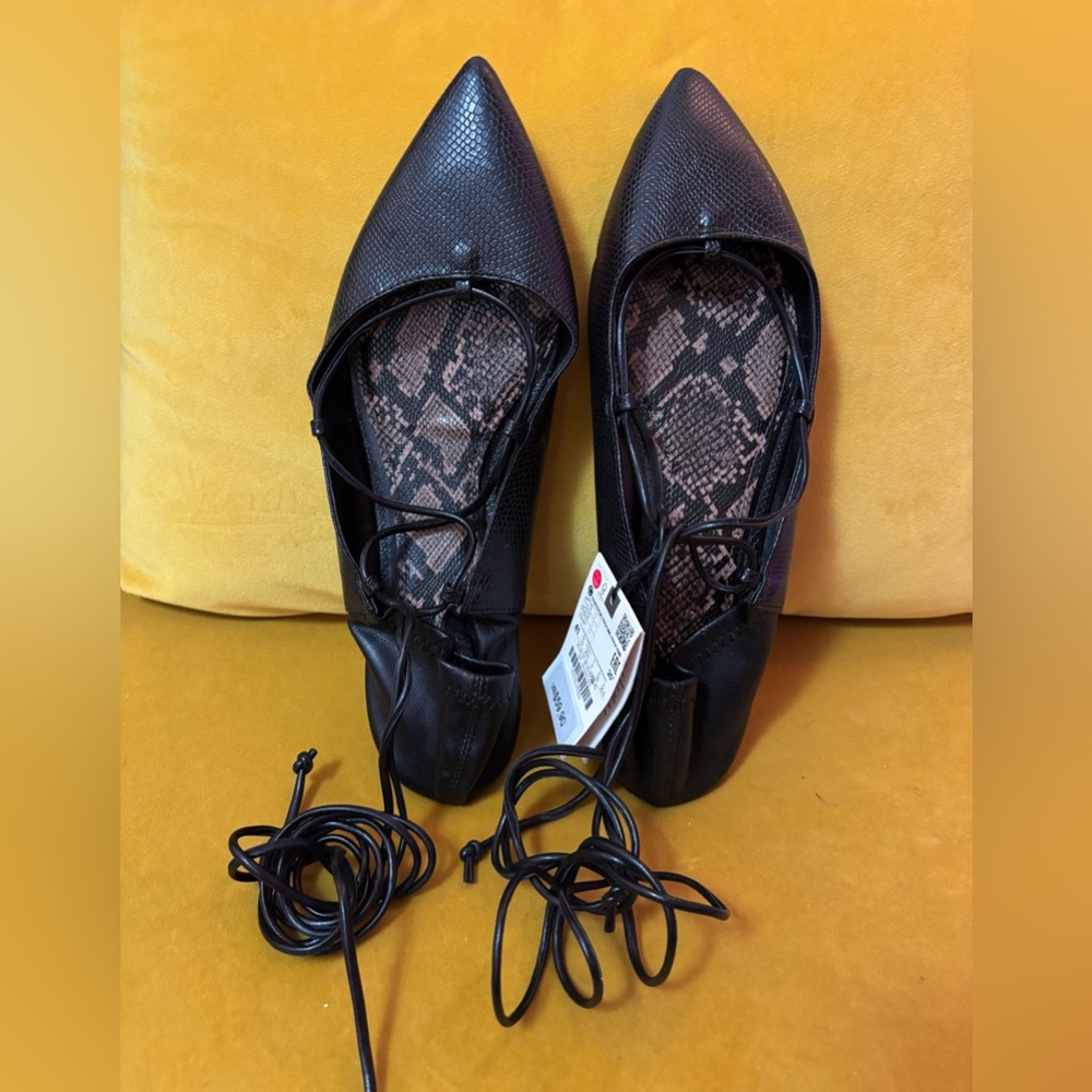 Zara Black Textured Flats with Lace-Up Detail